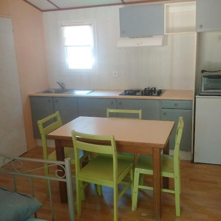 Mobilhome Lac De Vassiviere Faux-la-Montagne Luaran gambar